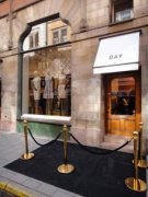 �й��ݳ�Ʒ����ϰ��ת�� С���ݳ�Ʒ�ƽ���ƫ��