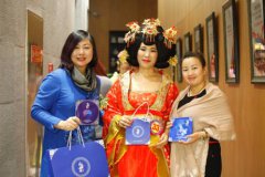 ΰ��������Ա,�������,Ӱ���Ŷ�Ե�γ��� ˮĸ����