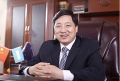 ���հ���˹�������³���ɾ� ���²�ֹ�ڳ�ͷ